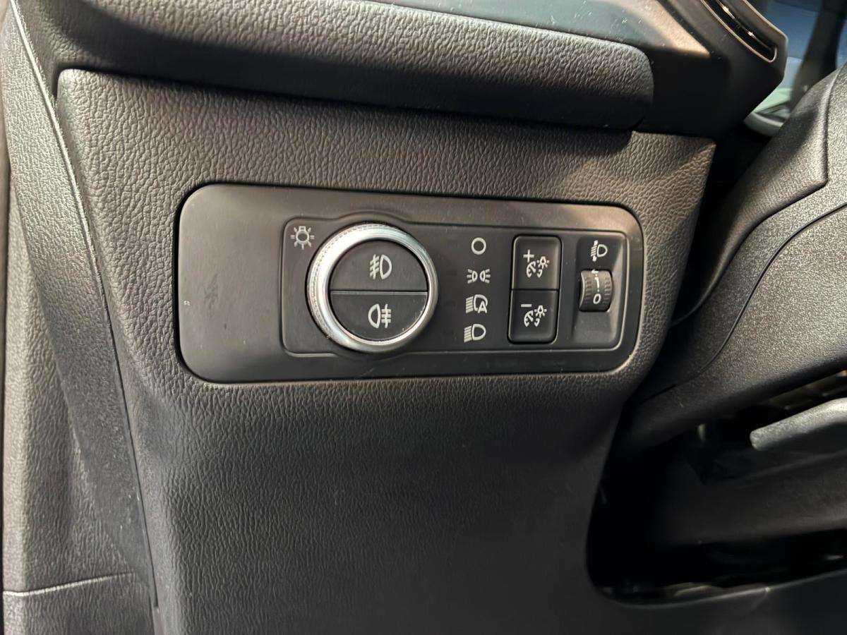 ford-kuga-2022-gasolina-1499cc