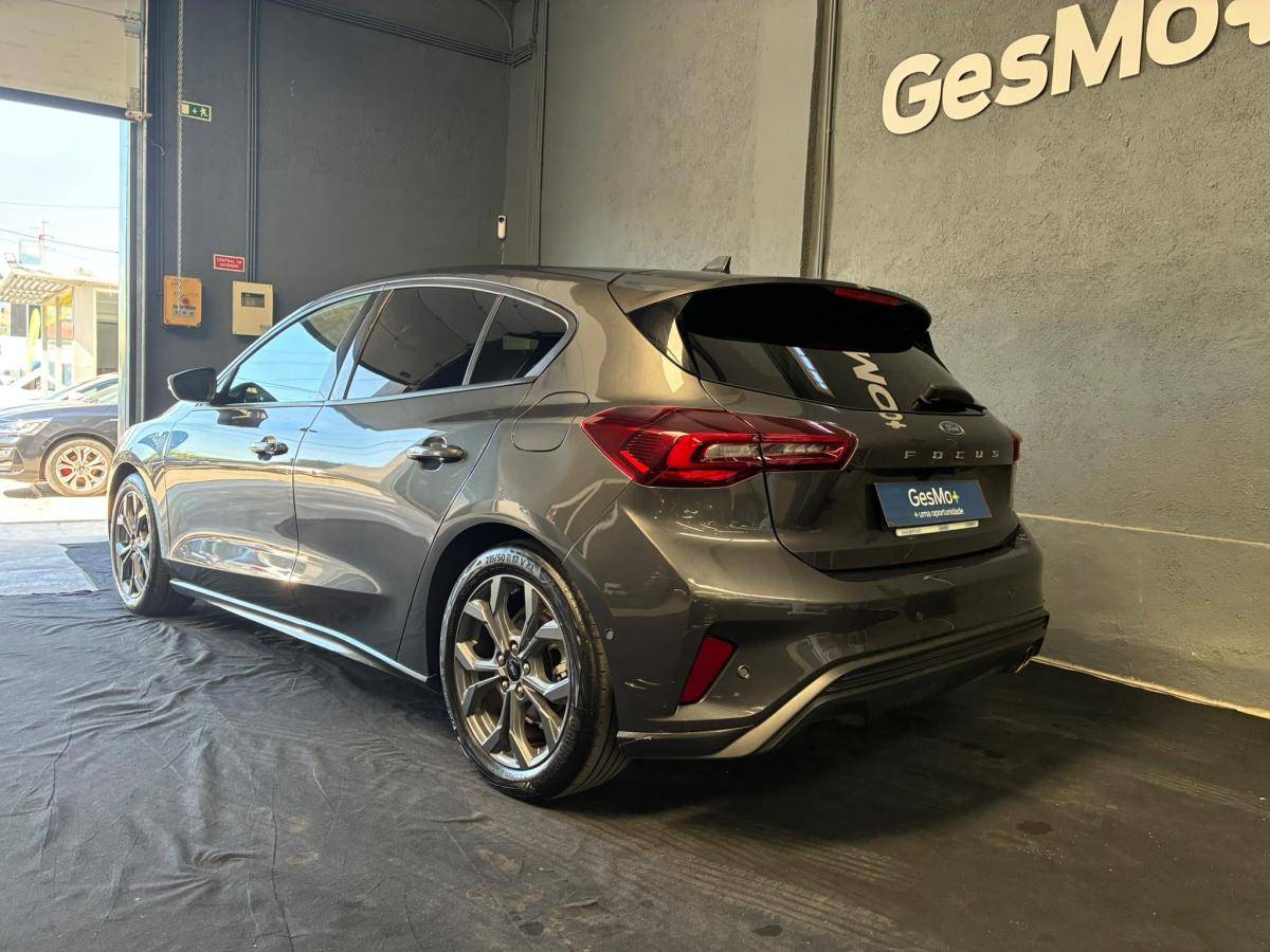 ford-focus-2025-gasolina-998cc