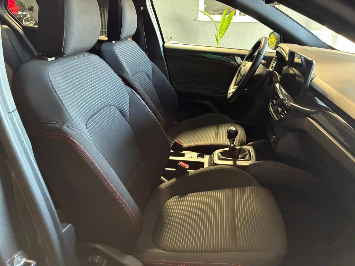 ford-focus-2025-gasolina-998cc