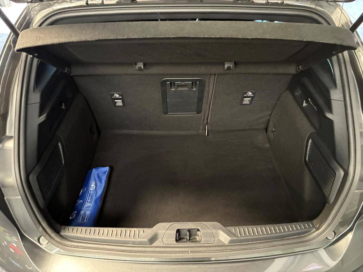 ford-focus-2025-gasolina-998cc