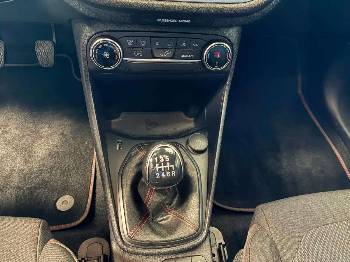 ford-fiesta-2023-gasolina-998cc