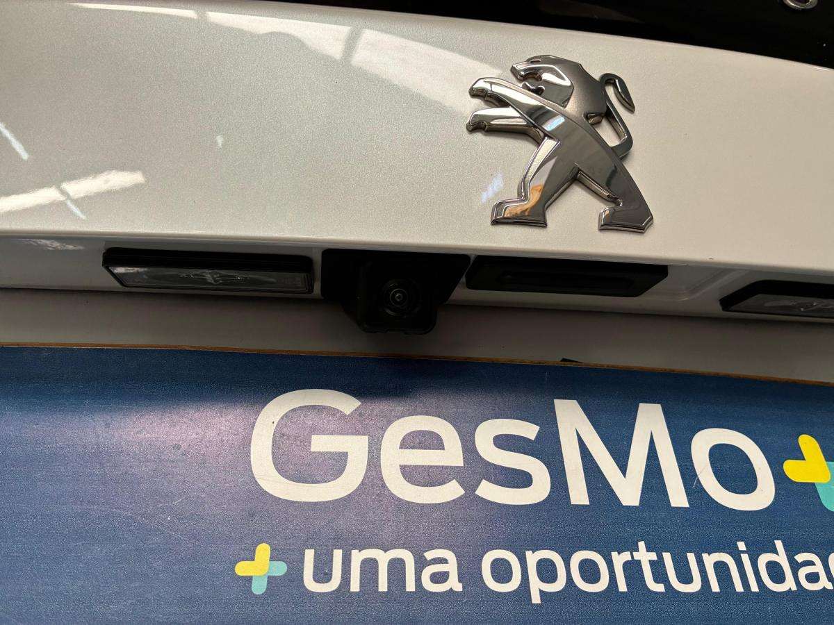 peugeot-2008-2021-gasolina-1199cc
