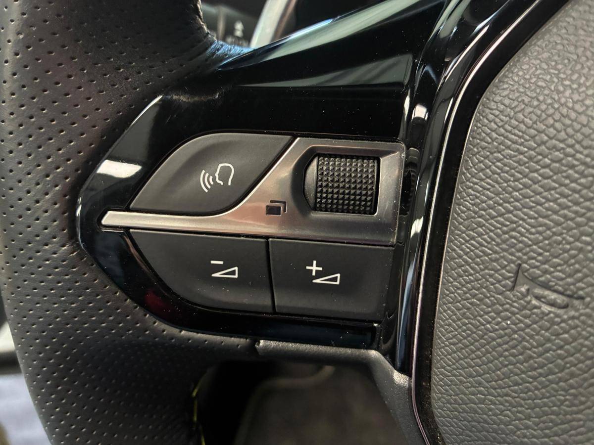 peugeot-2008-2021-gasolina-1199cc