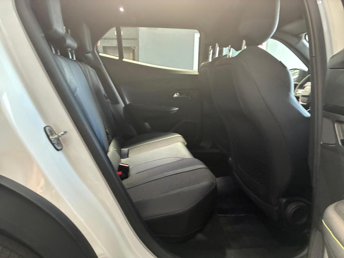 peugeot-2008-2021-gasolina-1199cc