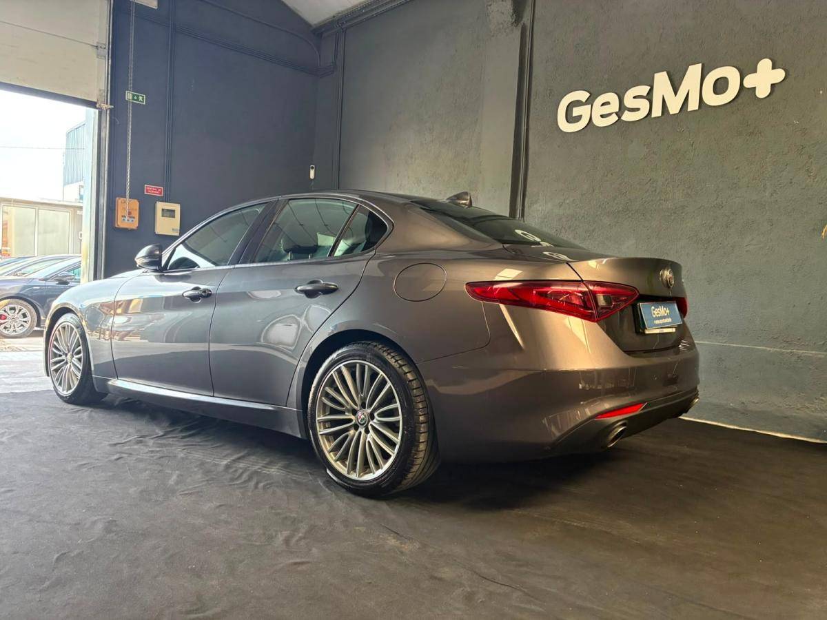 alfa-romeo-giulia-2017-diesel-2143cc