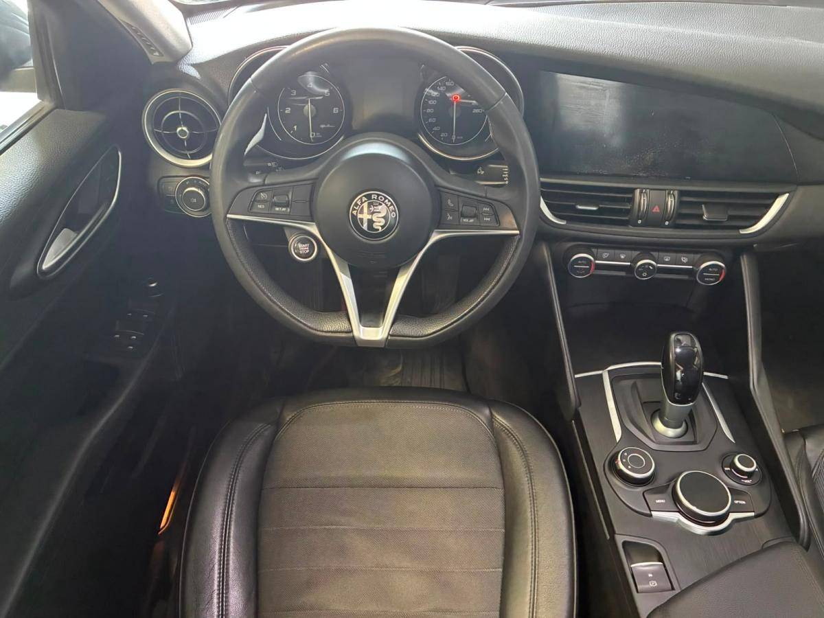 alfa-romeo-giulia-2017-diesel-2143cc