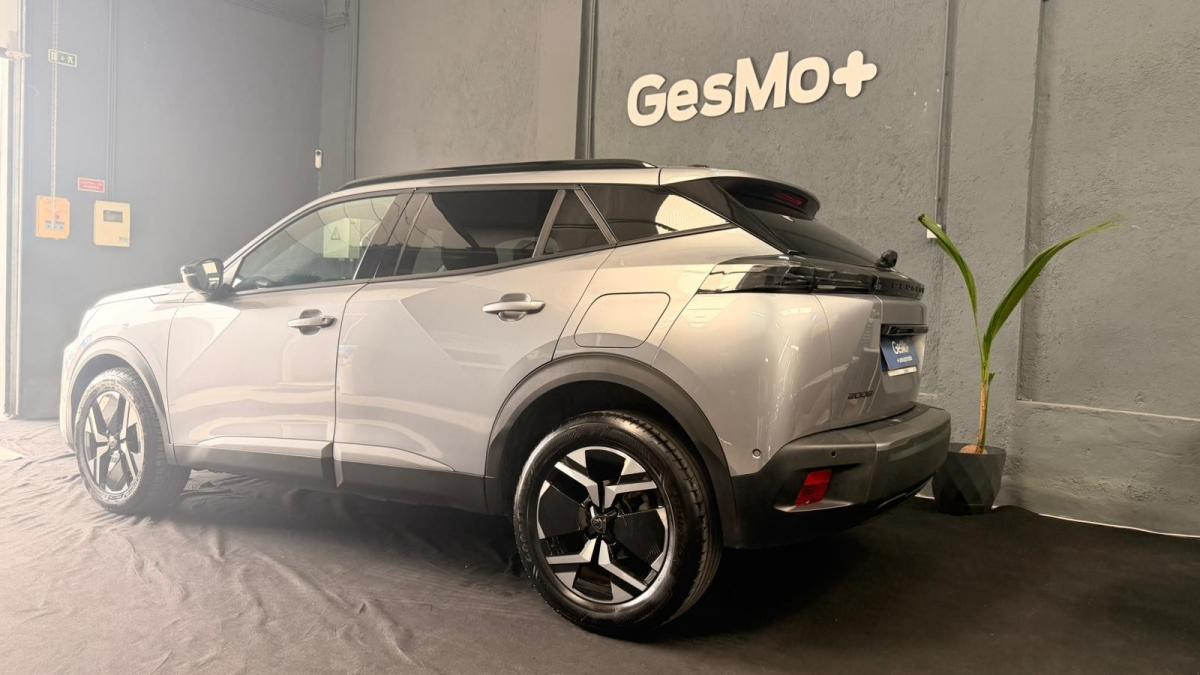 peugeot-2008-2023-gasolina-1199cc