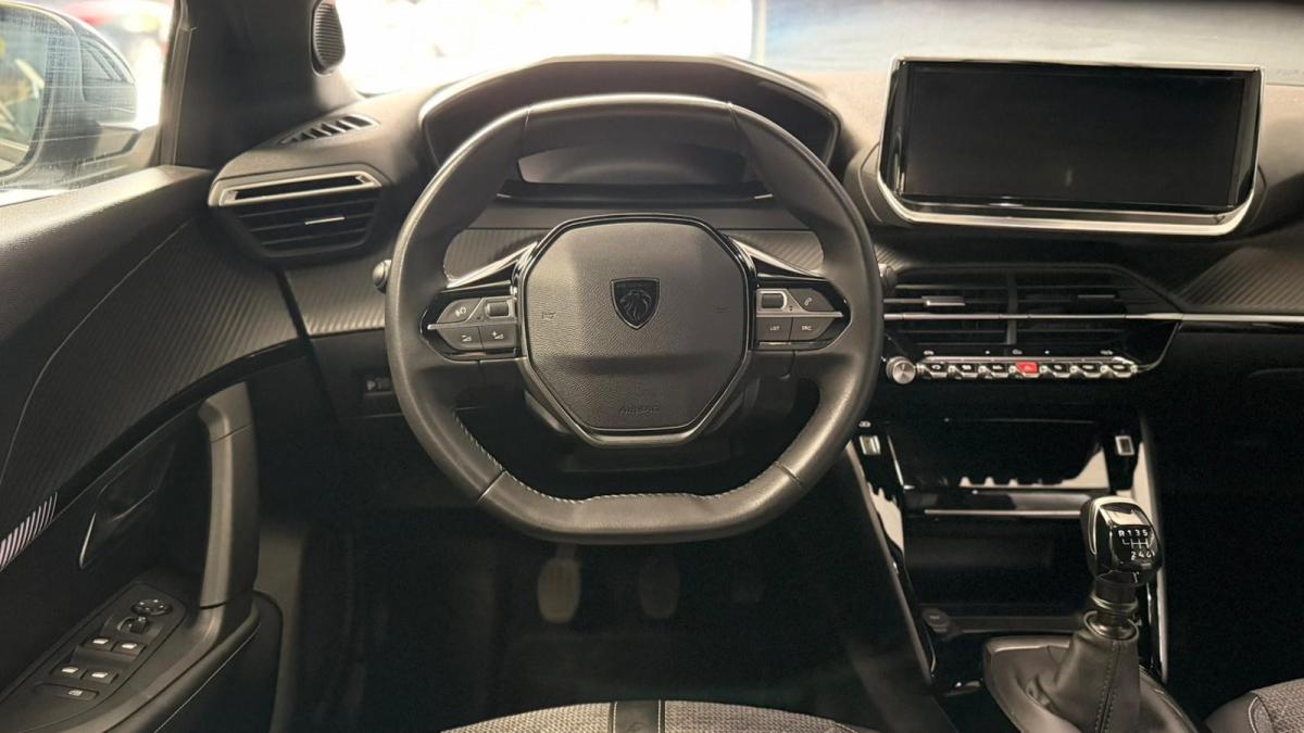 peugeot-2008-2023-gasolina-1199cc