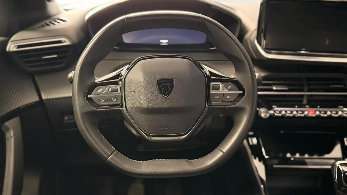 peugeot-2008-2023-gasolina-1199cc