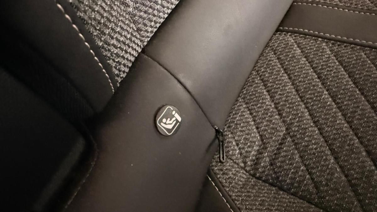 peugeot-2008-2023-gasolina-1199cc