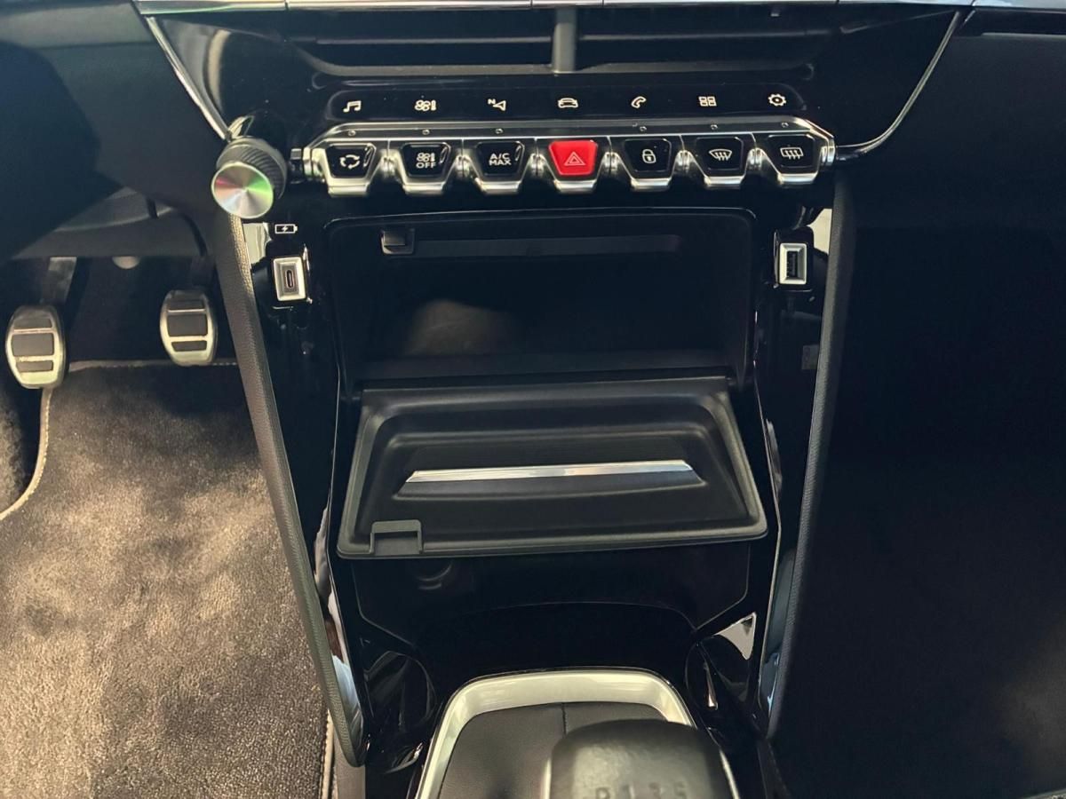 peugeot-2008-2021-gasolina-1199cc