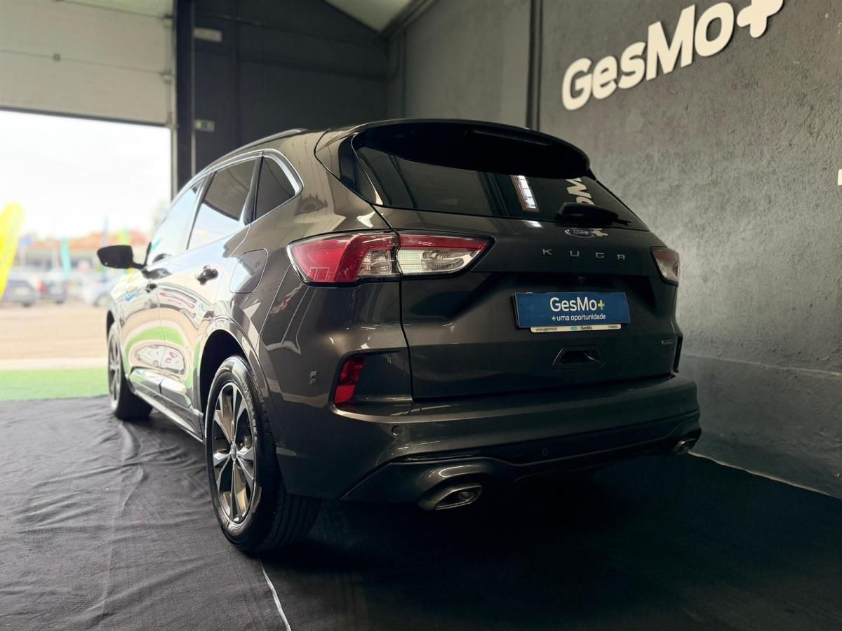ford-kuga-2022-hibrido-a-gasolina-2488cc