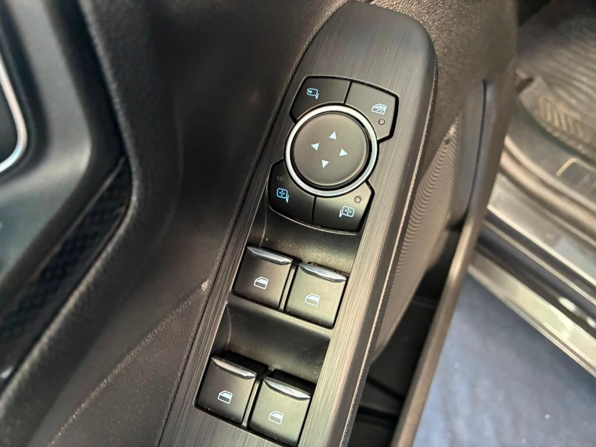 ford-kuga-2022-hibrido-a-gasolina-2488cc