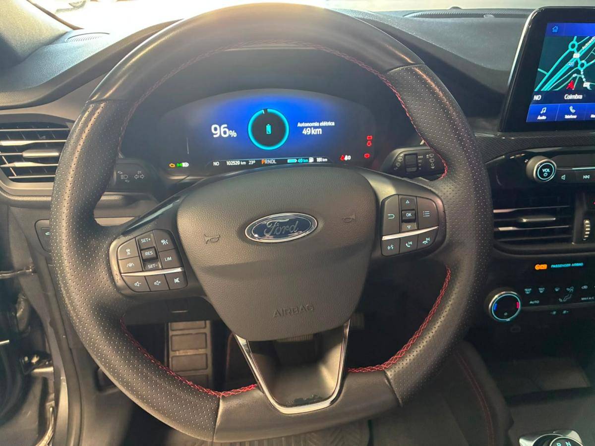 ford-kuga-2022-hibrido-a-gasolina-2488cc