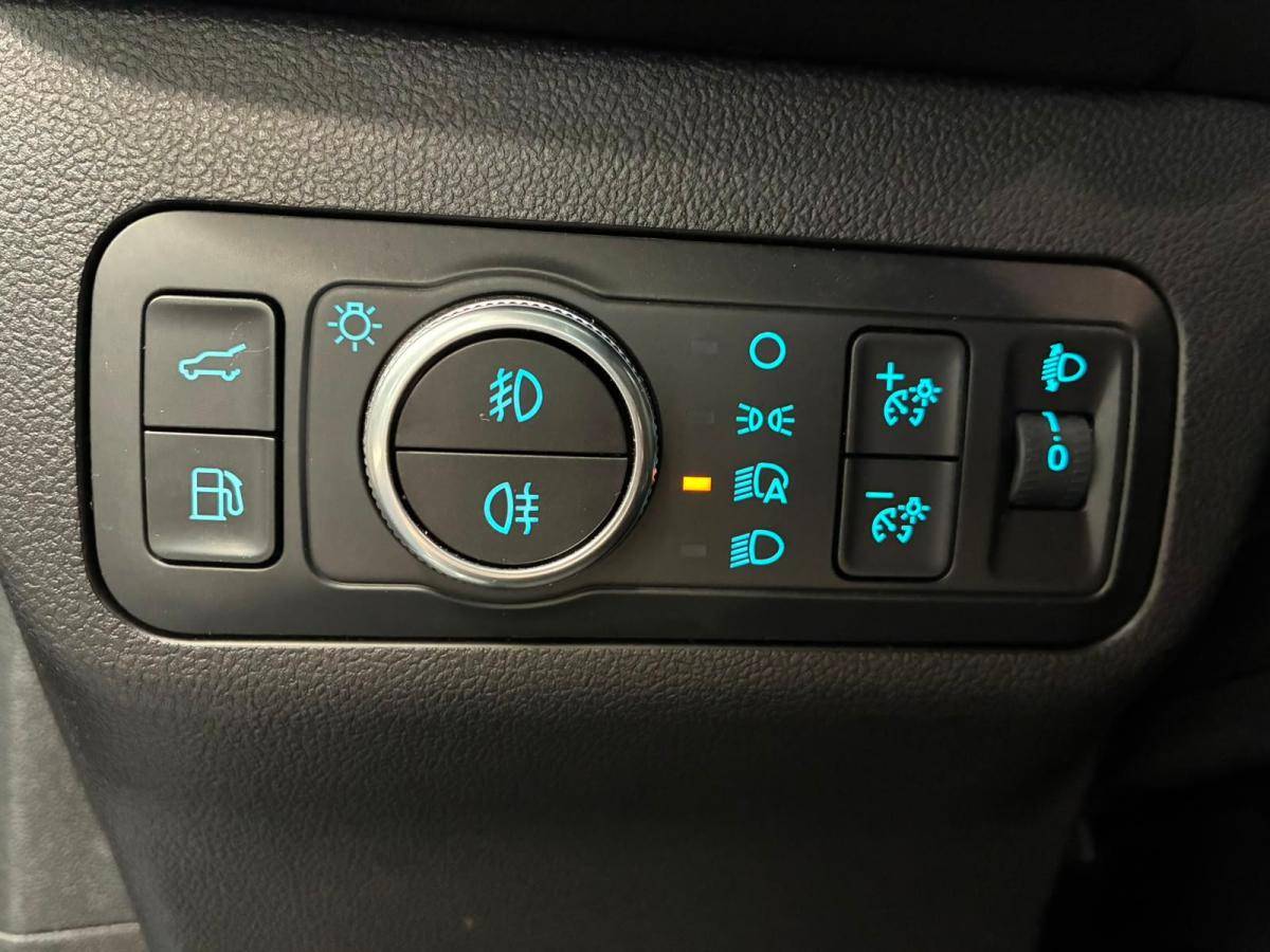 ford-kuga-2022-hibrido-a-gasolina-2488cc
