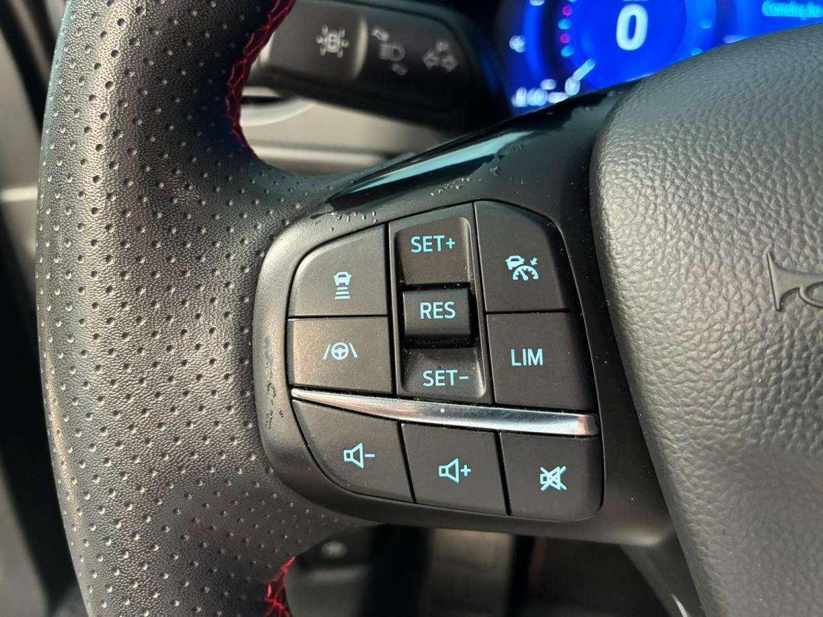 ford-kuga-2022-hibrido-a-gasolina-2488cc