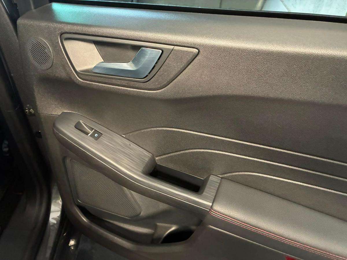 ford-kuga-2022-hibrido-a-gasolina-2488cc