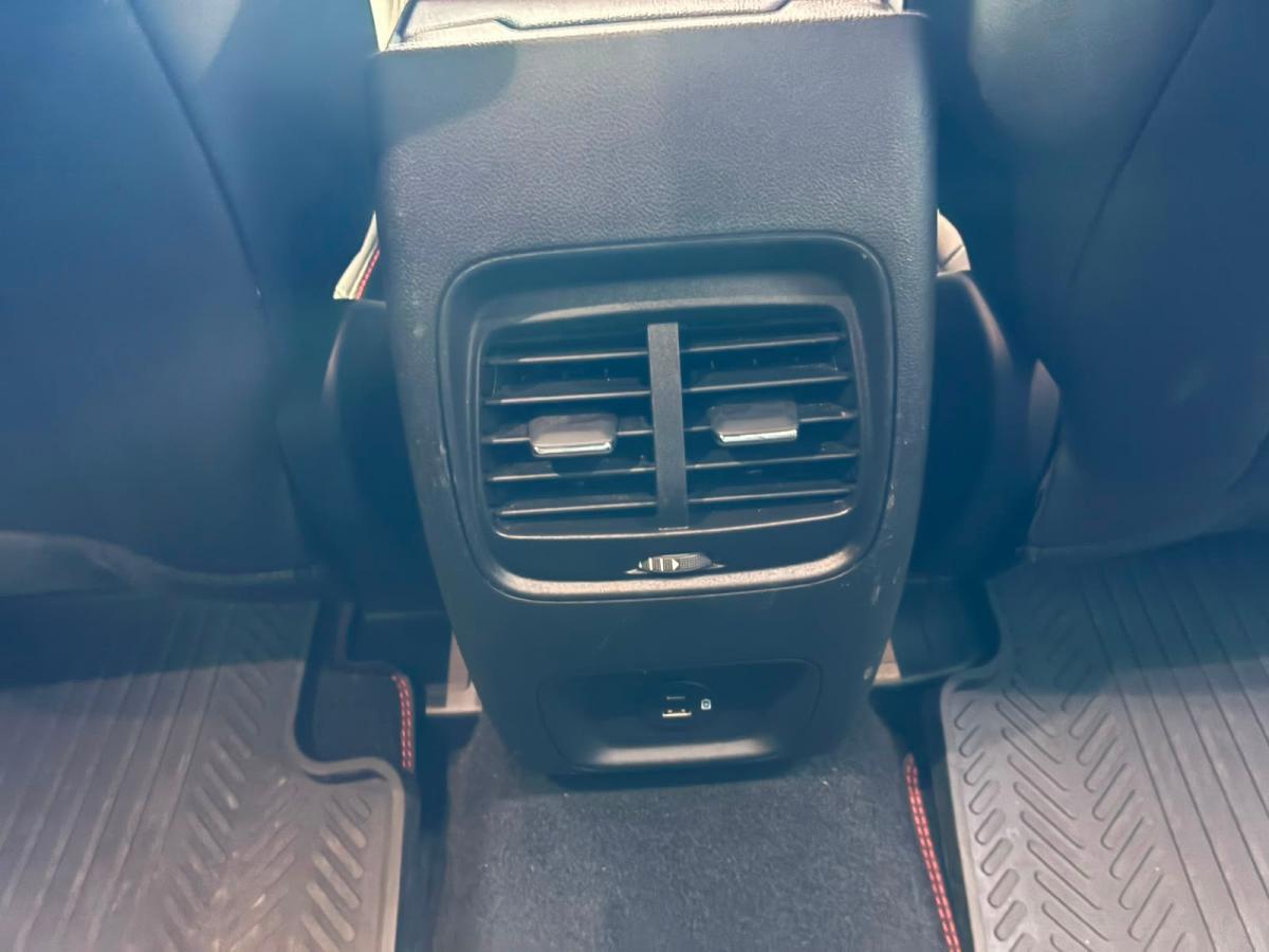 ford-kuga-2022-hibrido-a-gasolina-2488cc