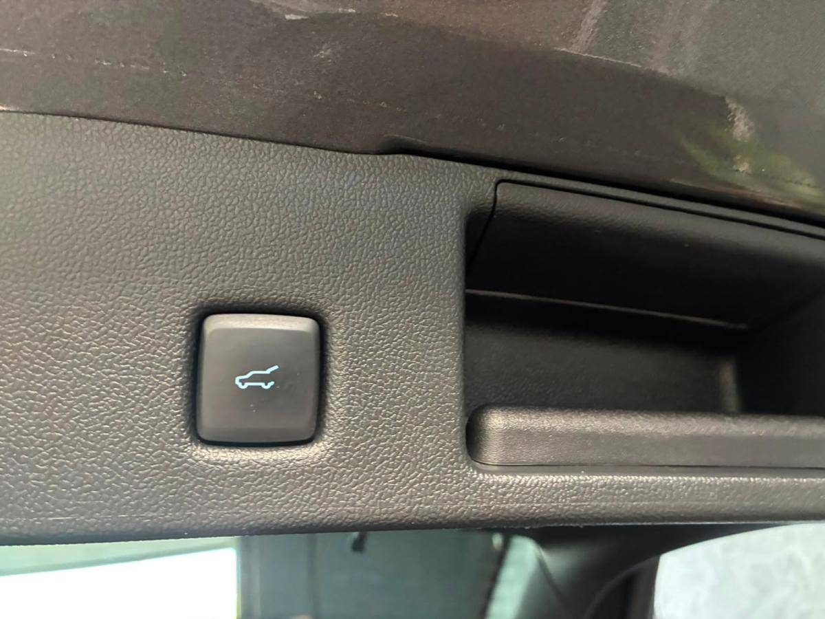 ford-kuga-2022-hibrido-a-gasolina-2488cc
