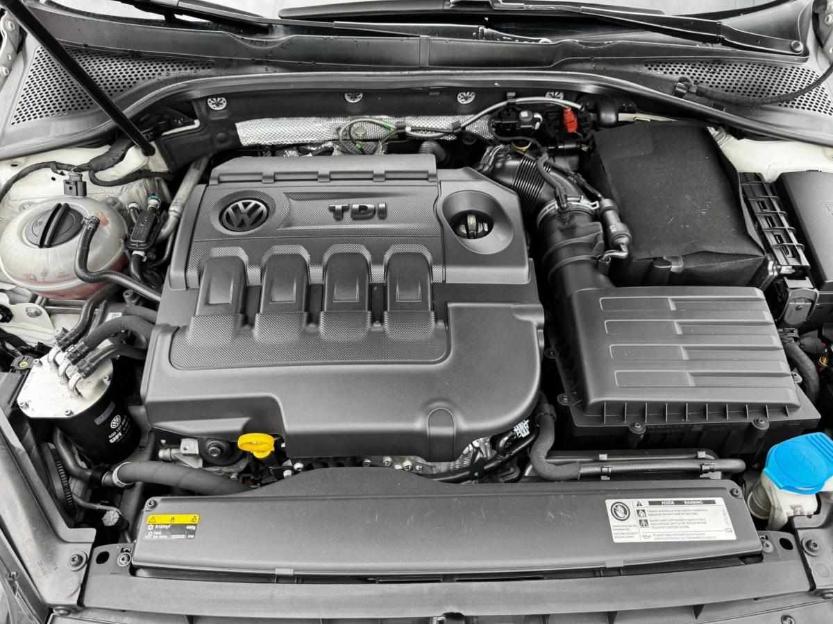 volkswagen-golf-gtd-2-0-tdi-4motion-2017-diesel-1968cc