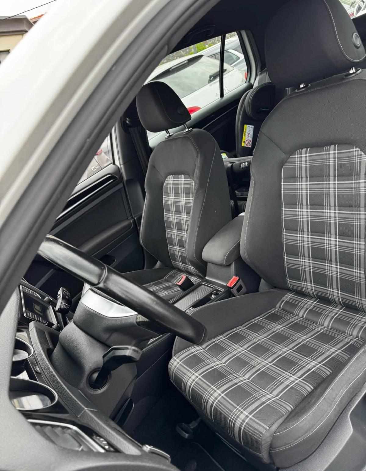volkswagen-golf-gtd-2-0-tdi-4motion-2017-diesel-1968cc