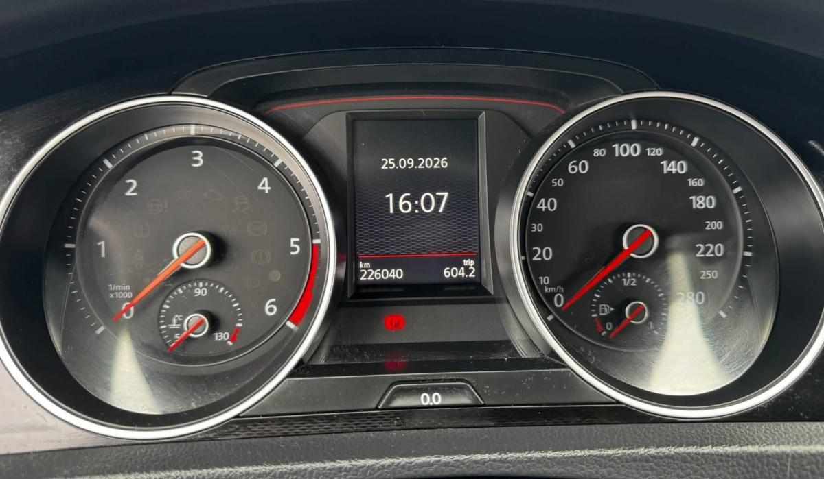 volkswagen-golf-gtd-2-0-tdi-4motion-2017-diesel-1968cc