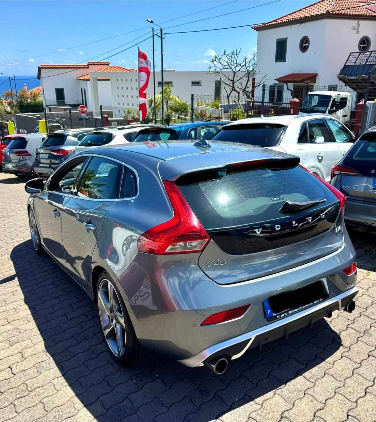 volvo-v40-2-0-d4-2014-diesel-1969cc