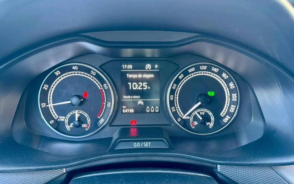 skoda-scala-1-0-tsi-2022-gasolina-999cc
