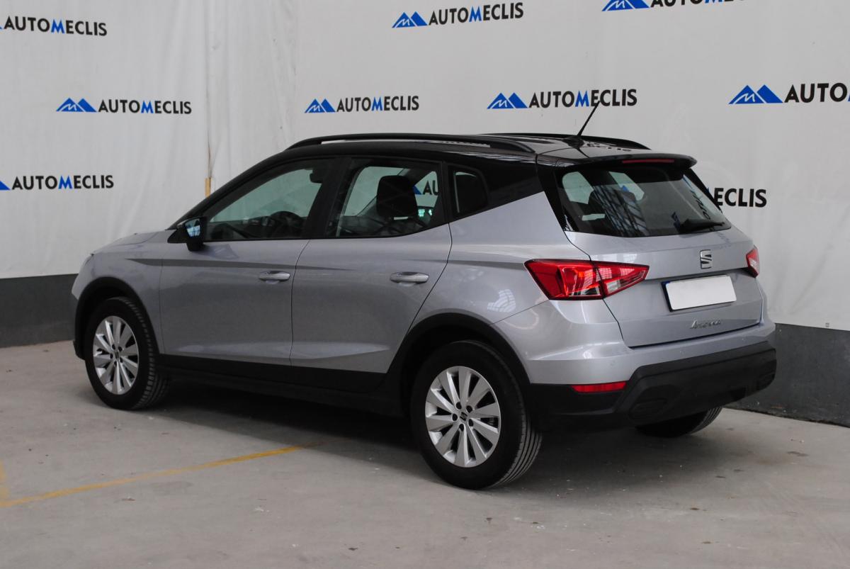 seat-arona-2023-gasolina-999cc