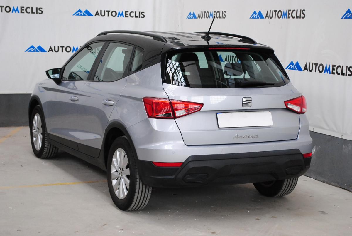 seat-arona-2023-gasolina-999cc