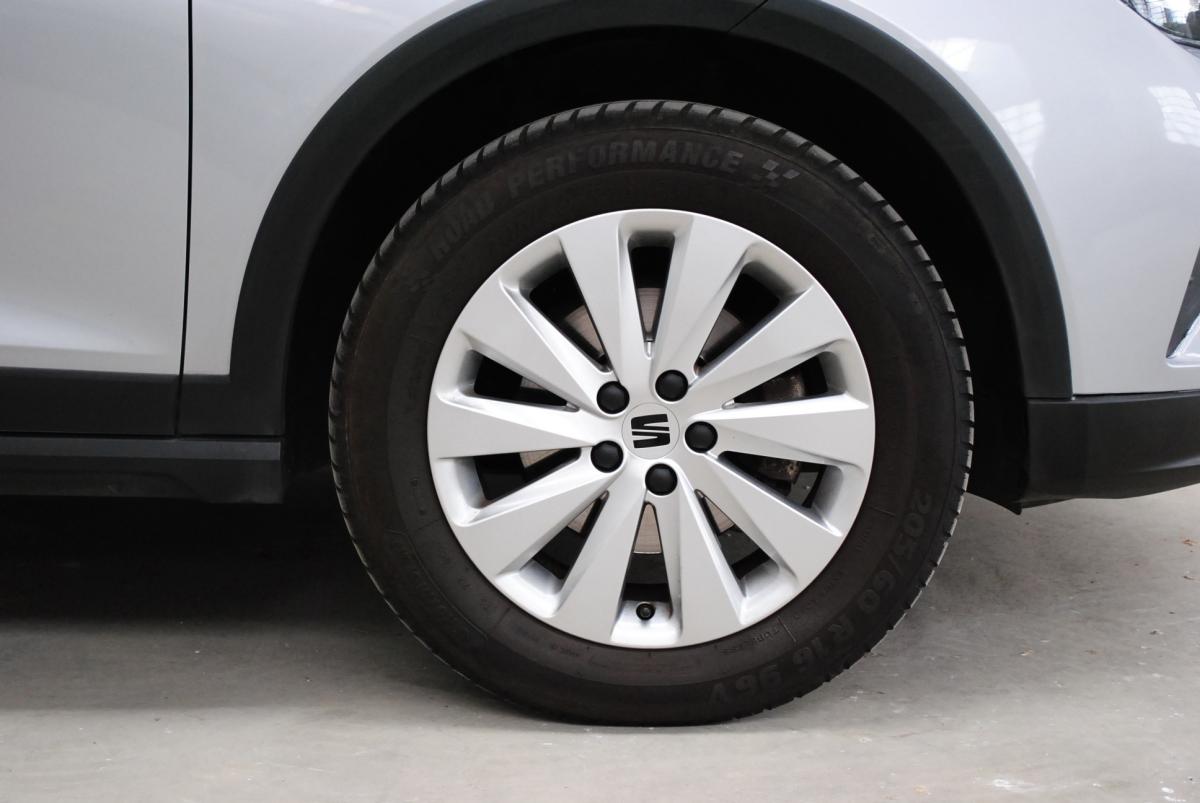 seat-arona-2023-gasolina-999cc
