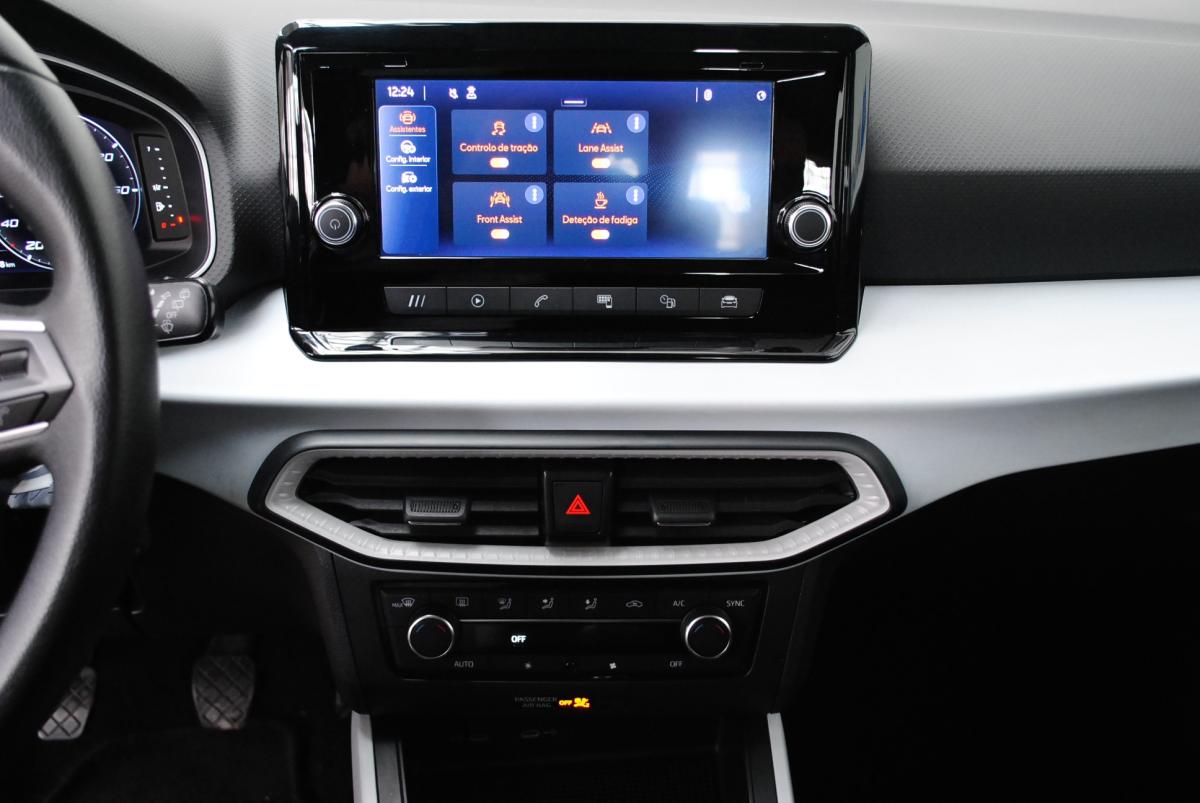 seat-arona-2023-gasolina-999cc