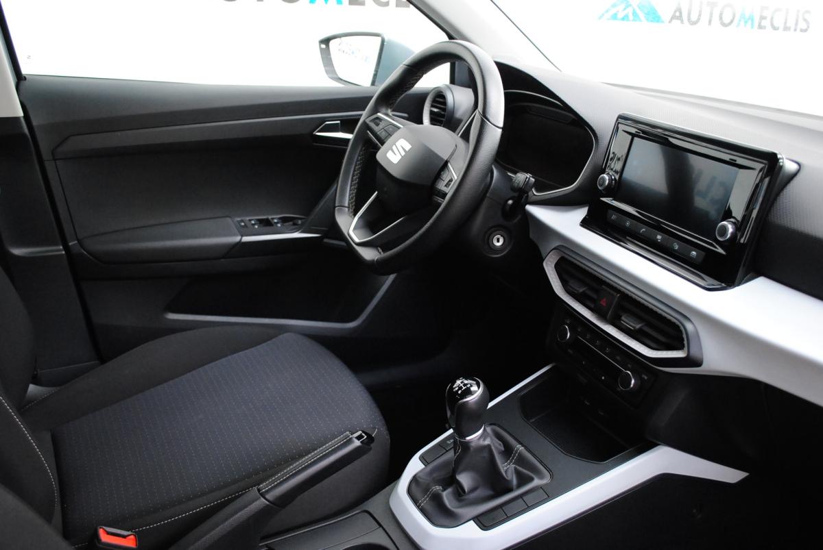 seat-arona-2023-gasolina-999cc