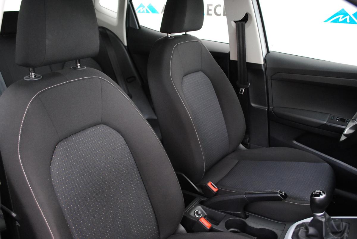 seat-arona-2023-gasolina-999cc