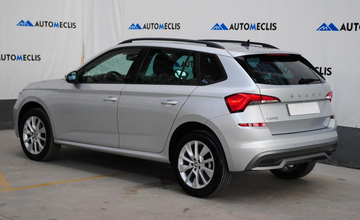 skoda-kamiq-2023-gasolina-999cc