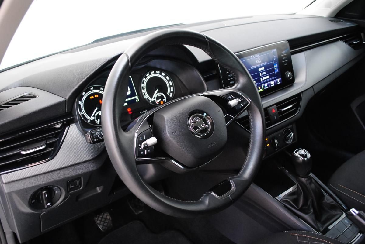 skoda-kamiq-2023-gasolina-999cc
