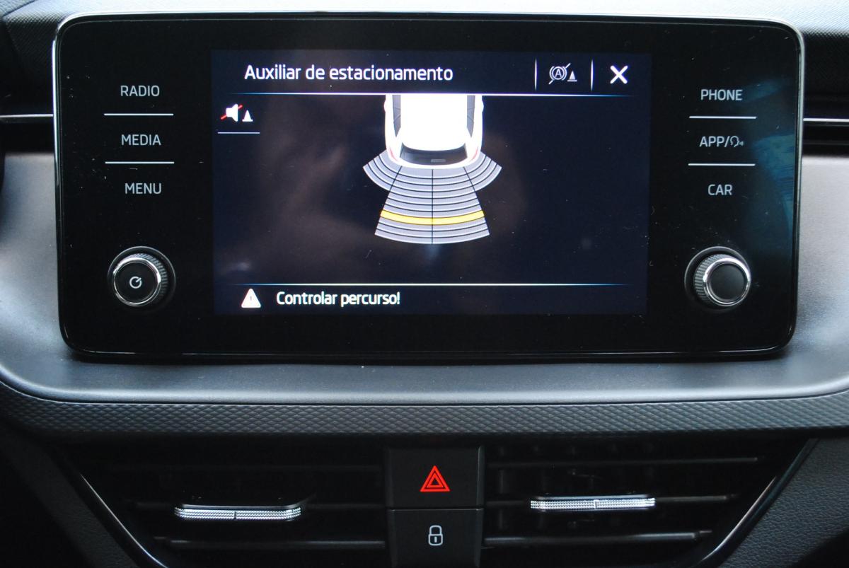 skoda-kamiq-2023-gasolina-999cc