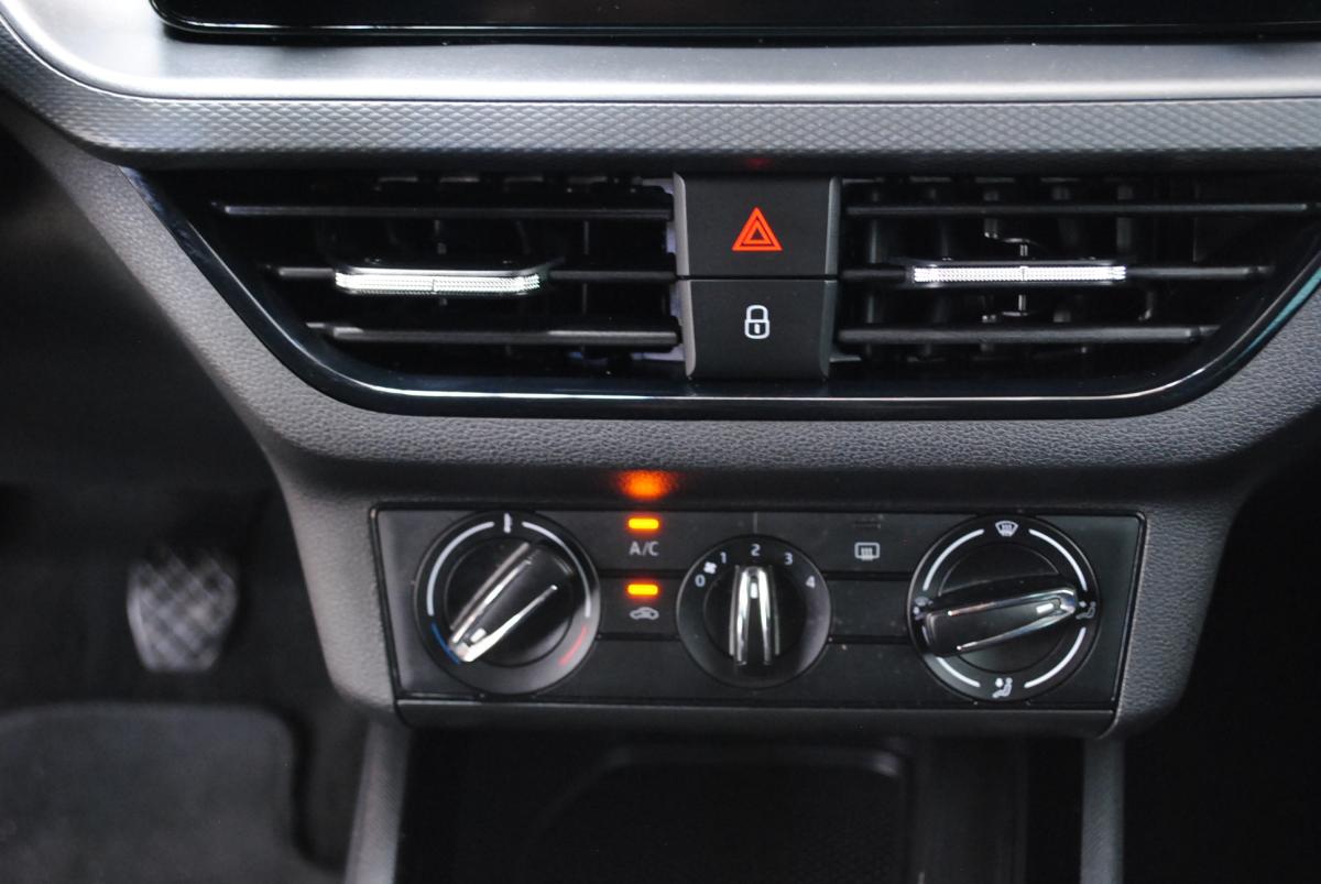 skoda-kamiq-2023-gasolina-999cc
