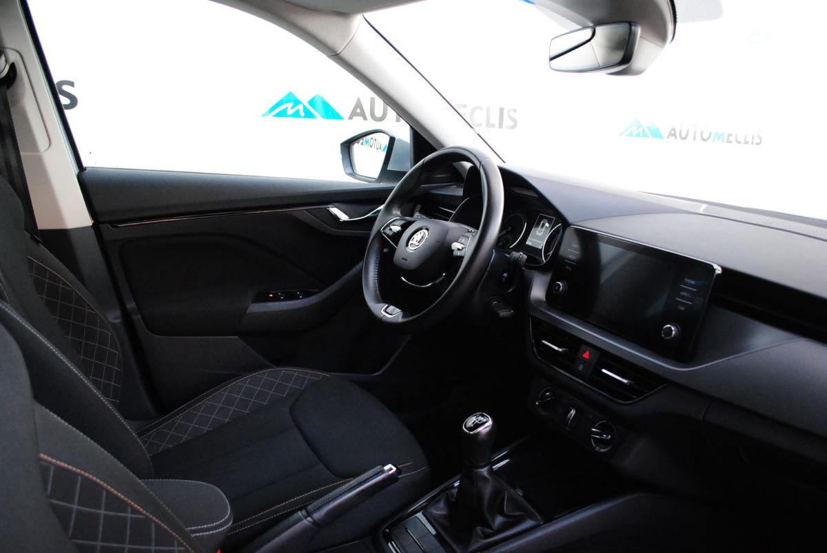 skoda-kamiq-2023-gasolina-999cc