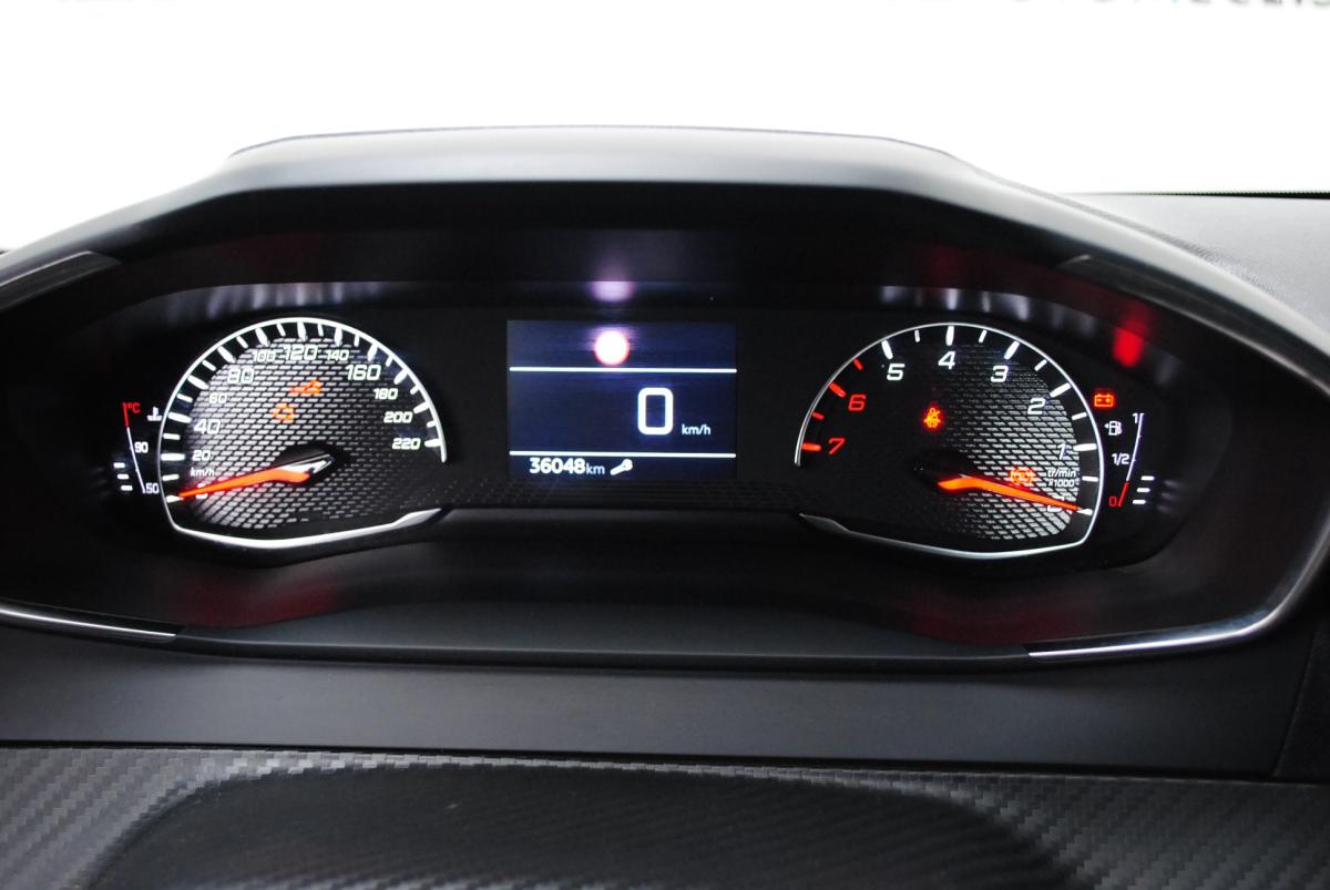 peugeot-208-2024-gasolina-1199cc