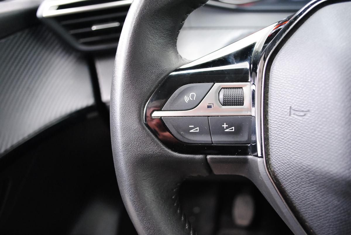 peugeot-208-2024-gasolina-1199cc