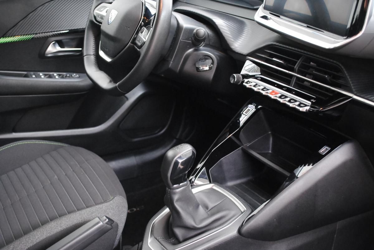 peugeot-208-2024-gasolina-1199cc