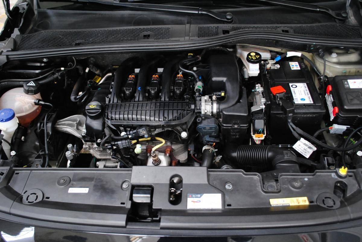peugeot-208-2024-gasolina-1199cc