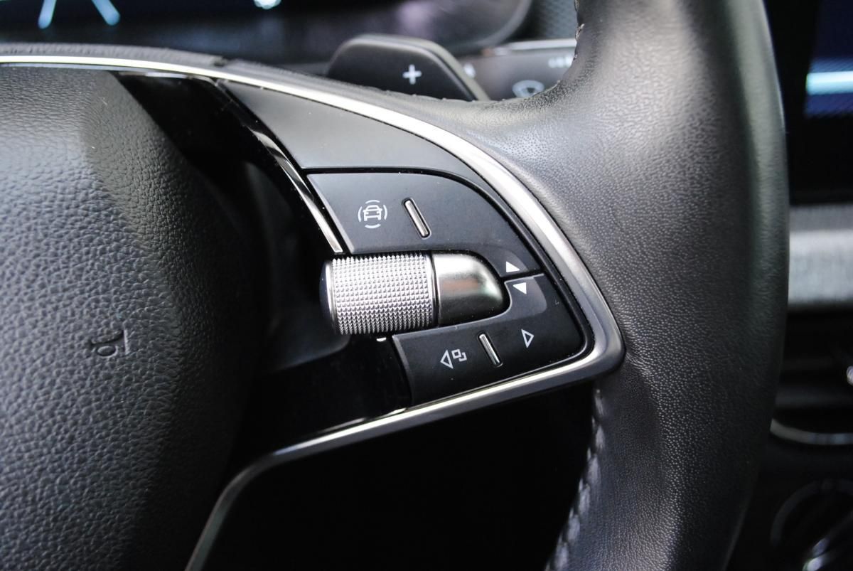 skoda-scala-2024-gasolina-999cc