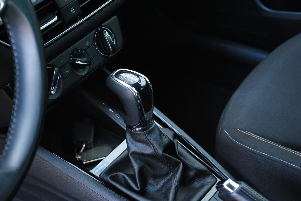 skoda-scala-2024-gasolina-999cc