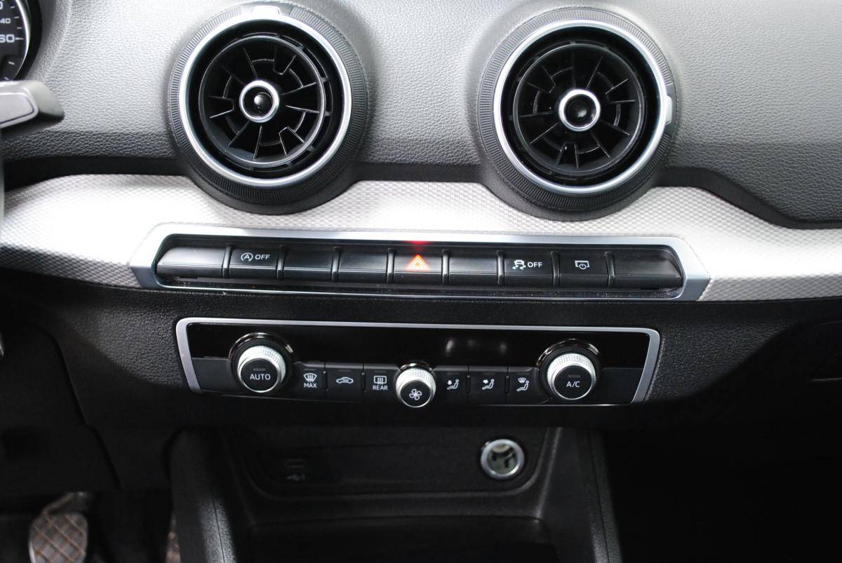 audi-q2-2023-gasolina-999cc