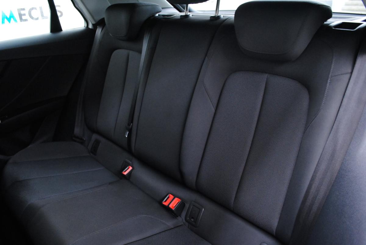 audi-q2-2023-gasolina-999cc