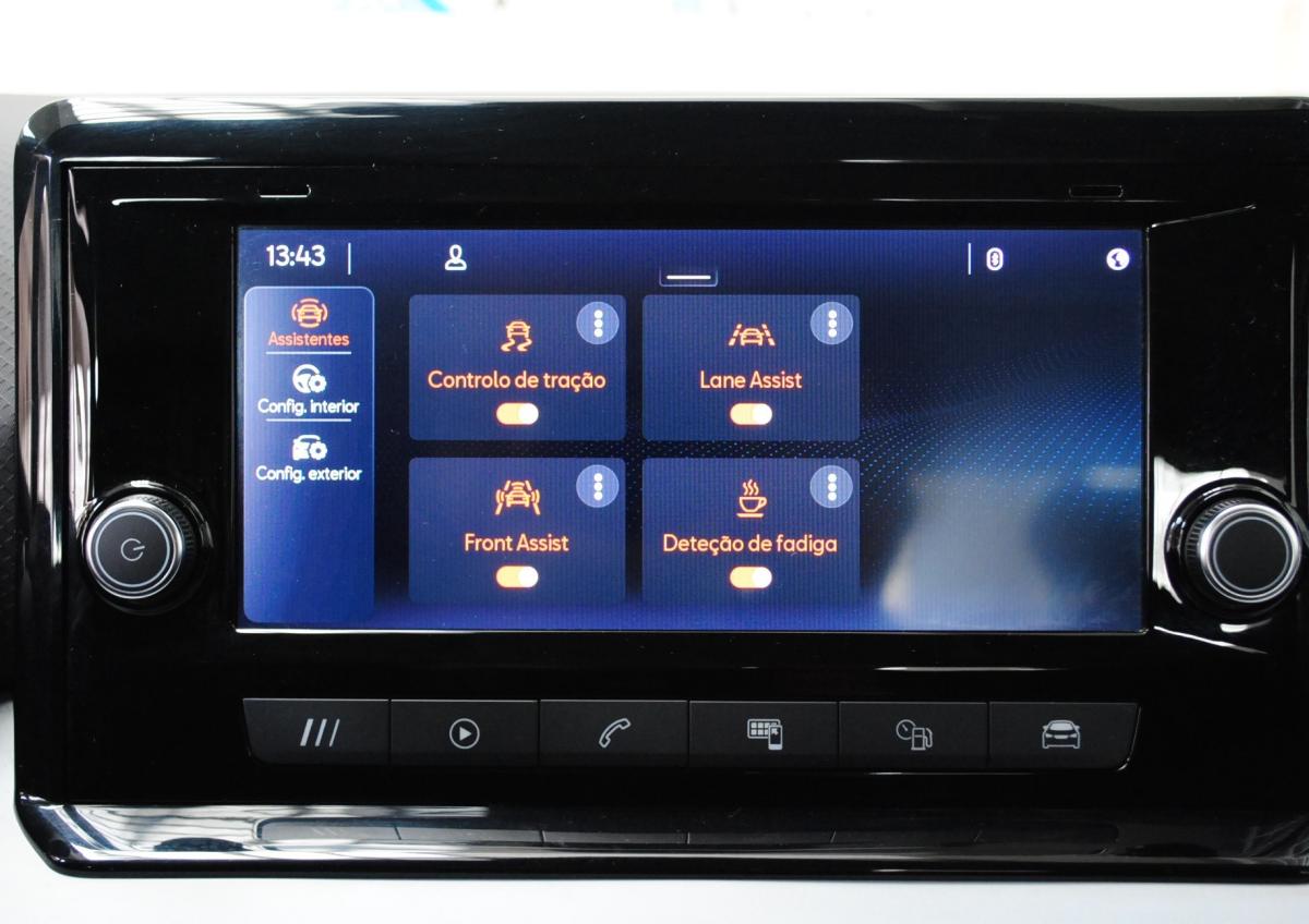 seat-arona-2023-gasolina-999cc
