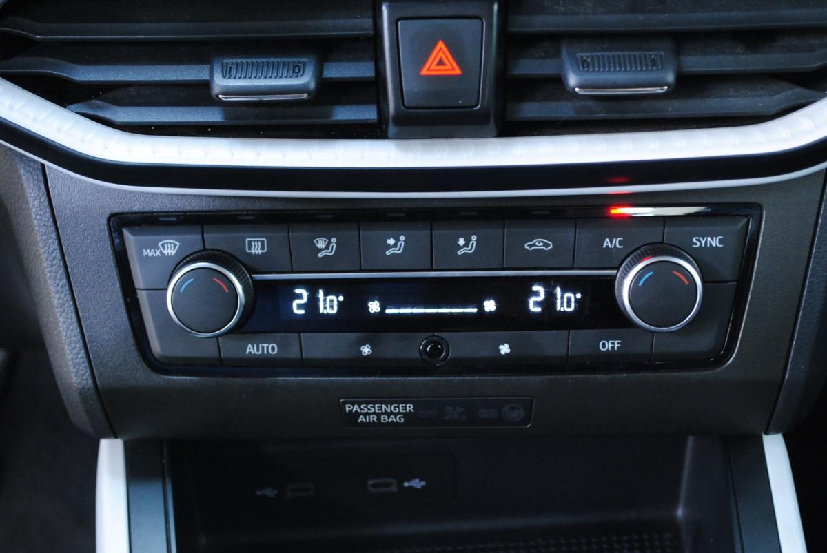 seat-arona-2023-gasolina-999cc