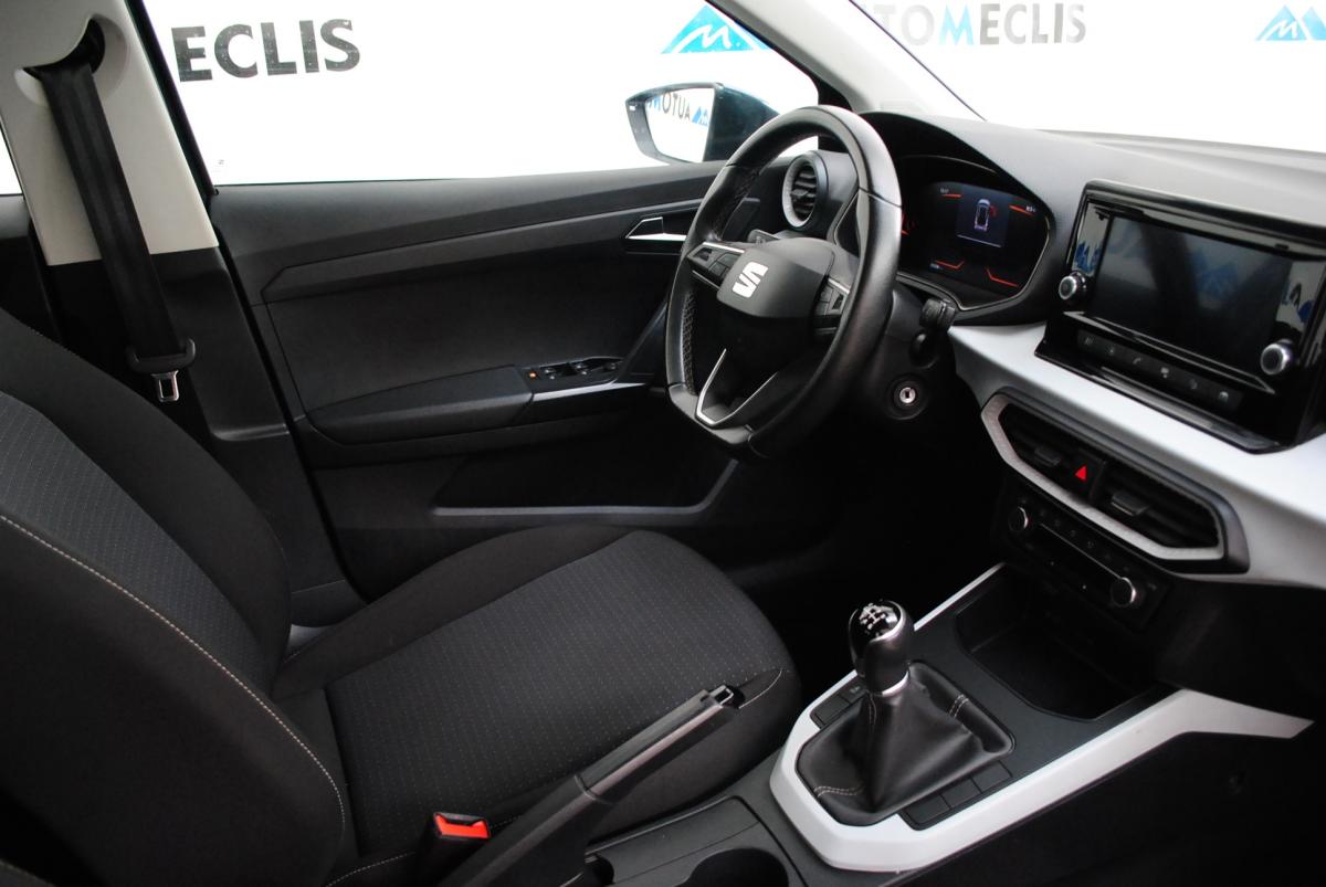 seat-arona-2023-gasolina-999cc
